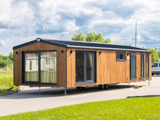 Fertighaus Texel von Easy Homes - Tiny- & Modulhäuser Schlüsselfertig ab 129900€, Bungalow Außenansicht 1