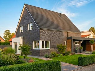 Massivhaus Satteldach 163 von AMR-Wohnbau Schlüsselfertig ab 330000€, Satteldach-Klassiker Außenansicht 2