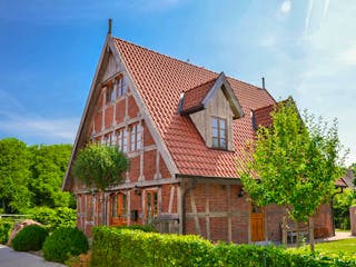 Fachwerkhaus_Backstein_Deutsche_Landhaus_Klassiker.jpg