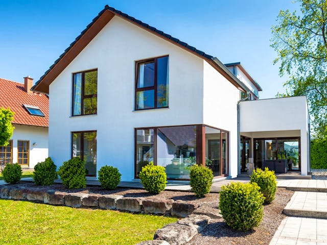 Hausbau_Einfamilienhaus_fotolia_js-photo