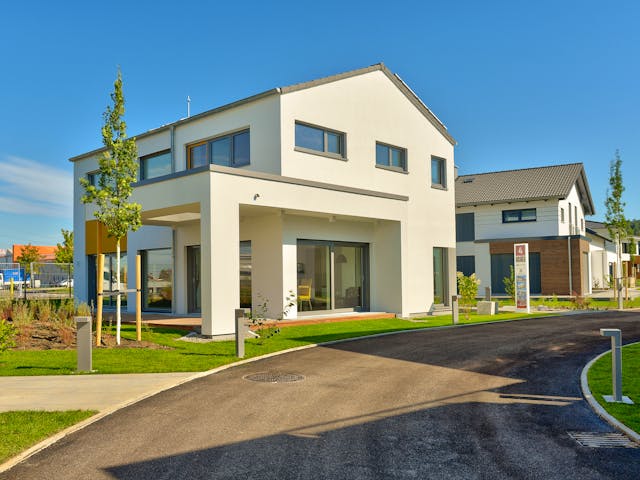 Fertighaus Vitalis von Büdenbender Hausbau, Satteldach-Klassiker Außenansicht 1