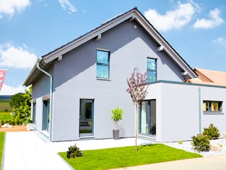 Fertighaus Koblenz von Fingerhut Haus Schlüsselfertig ab 571552€, Satteldach-Klassiker Außenansicht 3