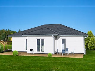 Massivhaus Bungalow 120 von AMB Massivhaus, Bungalow Außenansicht 1