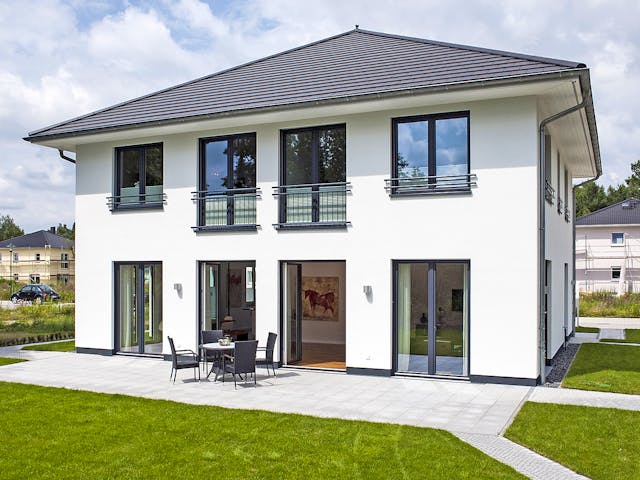 Massivhaus Babelsberg von Aye-Bau Schlüsselfertig ab 536400€, Stadtvilla Außenansicht 1