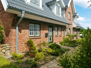 Fertighaus Billund - nordischer Stil von Danhaus Deutschland, Satteldach-Klassiker Außenansicht 3