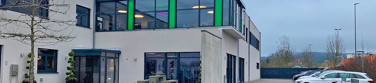Dienstleister BAU-AKAR Hausanbieter BAU-AKAR