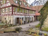 Altbau kaufen, Bauernhof mit Fachwerk, heruntergekommene Häuser, Foto: PRILL Mediendesign / stock.adobe.com