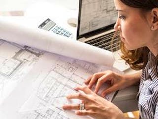 Architekt, Architektin mit Bauplänen, Foto: SolisImages / fotolia.de Architekt, Architektin mit Bauplänen, Foto: SolisImages / fotolia.de