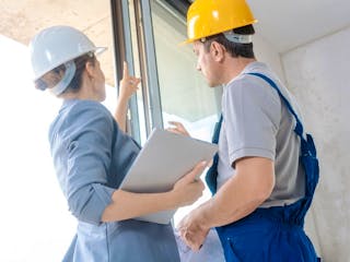 csm_Bauabnahme_Fenster_AdobeStock_Kzenon_9e4d495acd.jpg