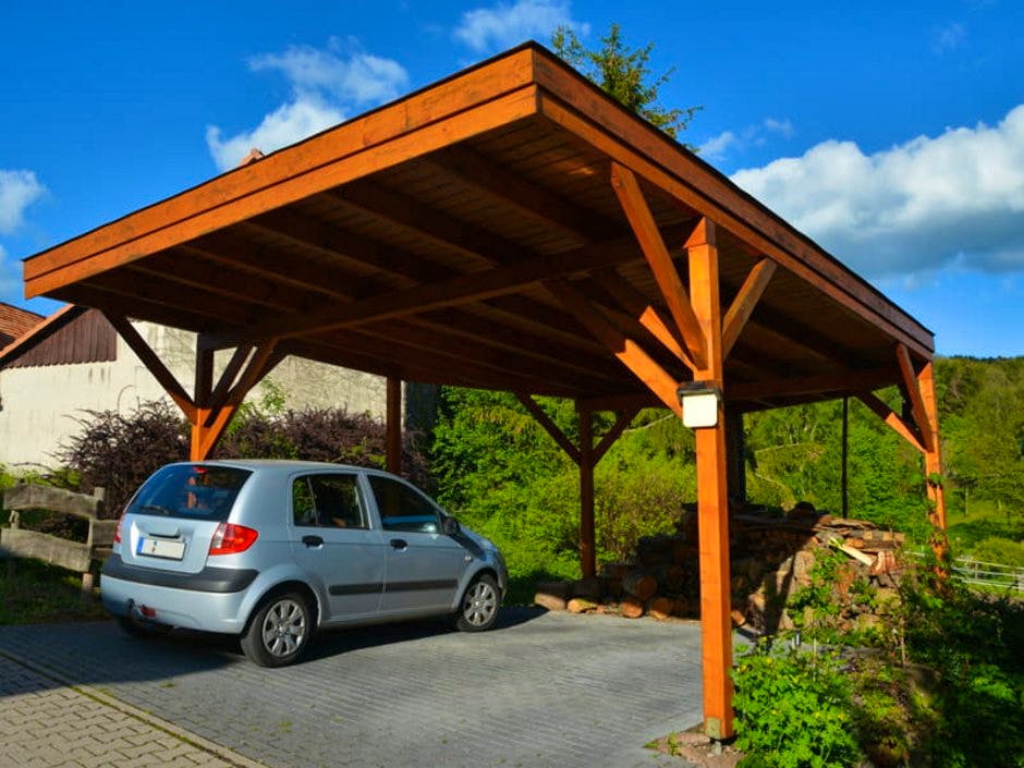 csm_Carport_bauen_holz_AdobeStock_Herrmann_5370e065cb.jpg