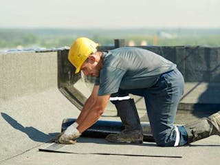 csm_Flachdach_Kadmy_fotolia_71d55aa327.jpg