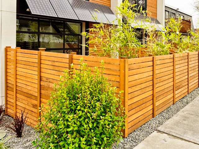 Sichtschutzzaun Terrasse, Garten und Balkon vor Blicken schützen