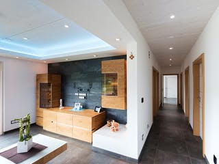 Blockhaus D282 Kocher von Frammelsberger Holzbau, Satteldach-Klassiker Innenansicht 5