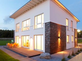 Fertighaus Diana - MH Köln-Frechen von GUSSEK HAUS Schlüsselfertig ab 463400€, Pultdachhaus Außenansicht 2