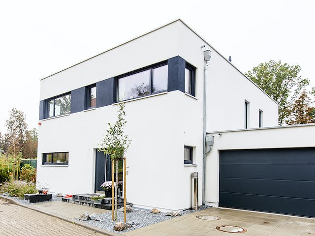 Fertighaus Bauhaus 221 von FischerHaus Schlüsselfertig ab 578156€, Cubushaus Außenansicht 1