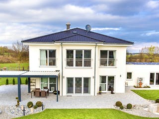 Fertighaus Stadtvilla 247 von FischerHaus Schlüsselfertig ab 602368€, Stadtvilla Außenansicht 1