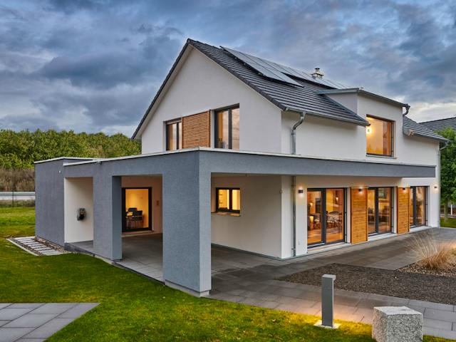 Fertighaus MH Günzburg von Fertighaus WEISS Schlüsselfertig ab 535096€, Satteldach-Klassiker Außenansicht 1