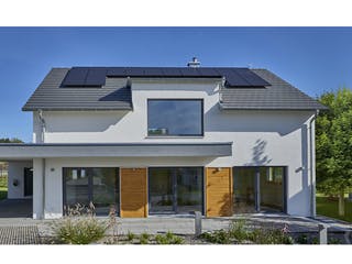 Fertighaus MH Günzburg von Fertighaus WEISS Schlüsselfertig ab 514516€, Satteldach-Klassiker Außenansicht 2