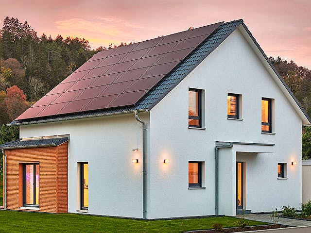 Fertighaus Haus Dahms von Fertighaus WEISS Schlüsselfertig ab 405383€, Satteldach-Klassiker Außenansicht 1
