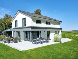 Fertighaus Haus Faber von Fertighaus WEISS Schlüsselfertig ab 539274€, Satteldach-Klassiker Außenansicht 3