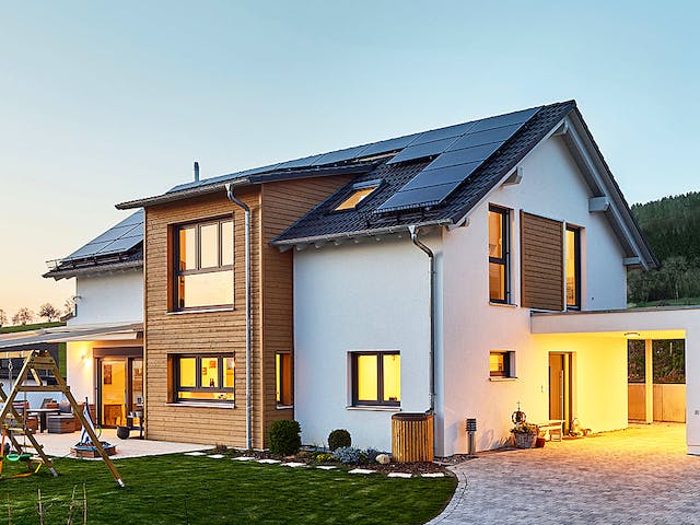 Fertighaus Haus Hauser von Fertighaus WEISS Schlüsselfertig ab 481630€, Satteldach-Klassiker Außenansicht 1
