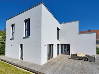 Fertighaus Haus Jacobi von Fertighaus WEISS Schlüsselfertig ab 533495€, Cubushaus Außenansicht 2