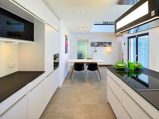 Fertighaus Haus Jacobi von Fertighaus WEISS Schlüsselfertig ab 533495€, Cubushaus Innenansicht 2