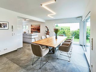 Fertighaus Haus Loh von Fertighaus WEISS Schlüsselfertig ab 526626€, Cubushaus Innenansicht 2