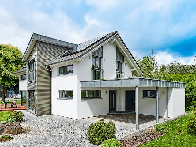 Fertighaus MH Erlangen von WEISS Holzhaus Schlüsselfertig ab 478098€, Satteldach-Klassiker Außenansicht 2
