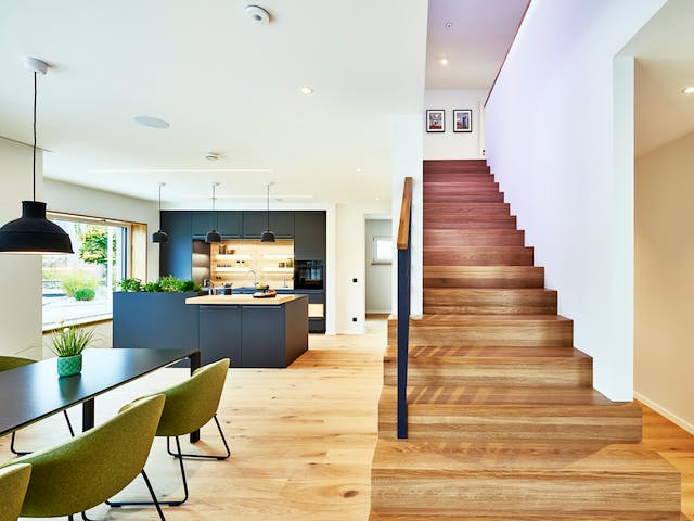 Fertighaus MH Fellbach - RELAX von WEISS Holzhaus Schlüsselfertig ab 516412€, Satteldach-Klassiker Innenansicht 4