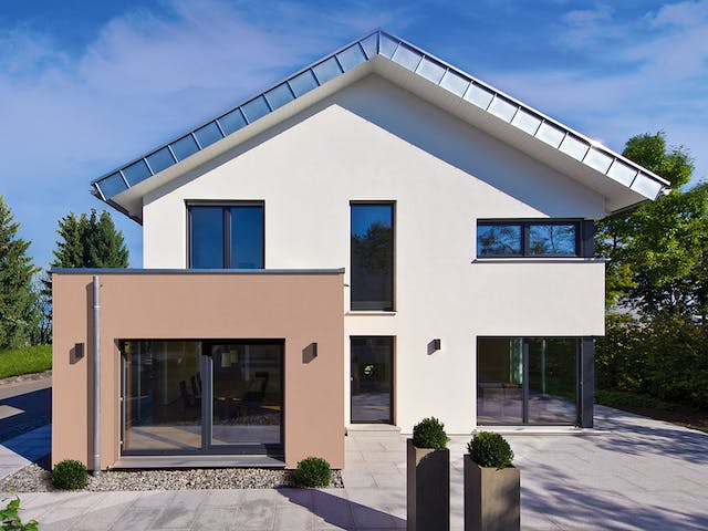 Fertighaus MH Mannheim - FUTURE von WEISS Holzhaus Schlüsselfertig ab 539252€, Satteldach-Klassiker Außenansicht 2