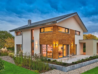 Fertighaus MH Poing - Balance von Fertighaus WEISS Schlüsselfertig ab 526732€, Satteldach-Klassiker Außenansicht 1