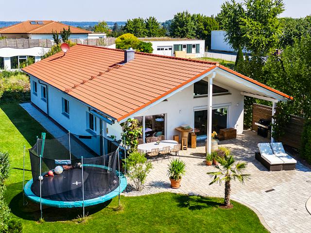 Fertighaus Haus Seiler von Fertighaus WEISS Schlüsselfertig ab 455842€, Bungalow Außenansicht 1