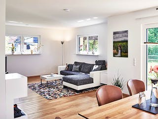 Fertighaus Haus Veith von Fertighaus WEISS Schlüsselfertig ab 380136€, Satteldach-Klassiker Innenansicht 1