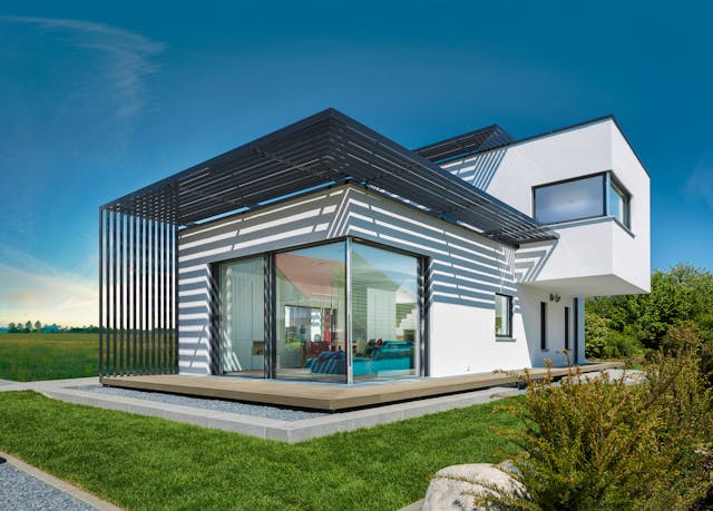 Außergewöhnliches Architekten-Fertighaus mit versetzten Kuben