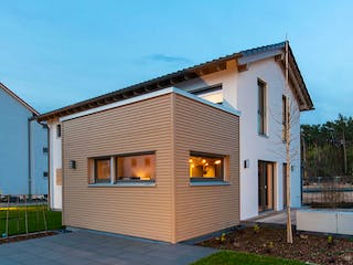 Fertighaus MH Babenhaus - TALO 110 von FingerHaus Schlüsselfertig ab 369793€, Satteldach-Klassiker Außenansicht 2