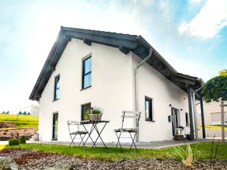 Fertighaus Amika von Fingerhut Haus Schlüsselfertig ab 475632€, Satteldach-Klassiker Außenansicht 5