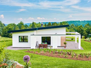 Fertighaus Nivelo von Fingerhut Haus Schlüsselfertig ab 482258€, Bungalow Außenansicht 2