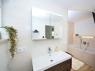 Fertighaus Dreifamilienhaus 241 von FischerHaus Schlüsselfertig ab 1012915€, Stadtvilla Innenansicht 5