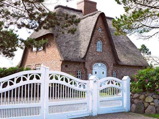 friesenhaus-ryszard_filipowicz-iStock-xs friesenhaus-ryszard_filipowicz-iStock-xs