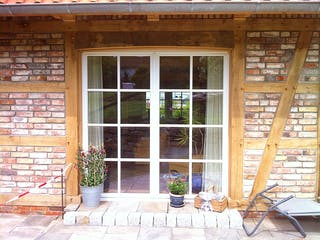 Fertighaus Oberbecksen von Fuhrberger Zimmerei Betriebsges. mbH, Fachwerk Außenansicht 7