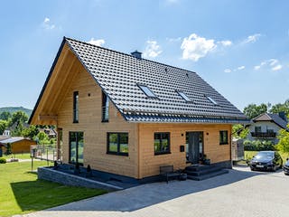 Blockhaus Köterbergblick von Fullwood Wohnblockhaus Ausbauhaus ab 190000€, Blockhaus Außenansicht 1