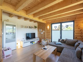 Blockhaus Köterbergblick von Fullwood Wohnblockhaus Bausatzhaus ab 250000€, Blockhaus Innenansicht 1