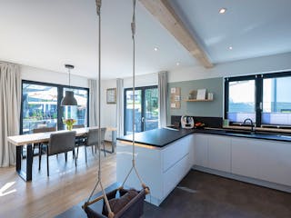 Blockhaus Kreuzblick von Fullwood Wohnblockhaus Bausatzhaus ab 260000€, Satteldach-Klassiker Innenansicht 4