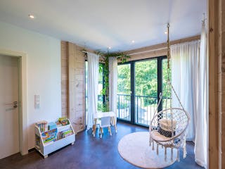 Blockhaus Kreuzblick von Fullwood Wohnblockhaus Bausatzhaus ab 260000€, Satteldach-Klassiker Innenansicht 5