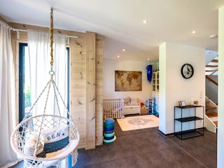 Blockhaus Kreuzblick von Fullwood Wohnblockhaus Bausatzhaus ab 260000€, Satteldach-Klassiker Innenansicht 6