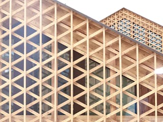 Fertighaus Holzhaus in Holzkirchen von GRUBER.HAUS Schlüsselfertig ab 2500000€, Satteldach-Klassiker Außenansicht 5