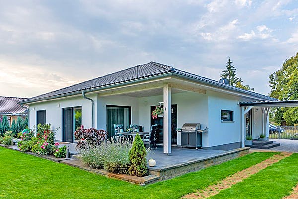 Dienstleister Häuserland-Immobilien Hausanbieter Häuserland-Immobilien