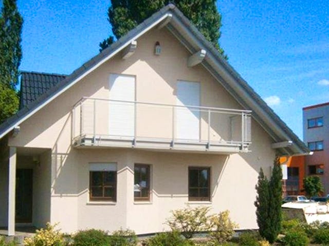 Fertighaus SOLUTION Halle von Living Fertighaus, Außenansicht 1 Fertighaus SOLUTION Halle von Living Fertighaus, Außenansicht 1