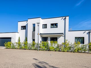 Fertighaus Flachdach 335 von LUXHAUS, Cubushaus Außenansicht 2